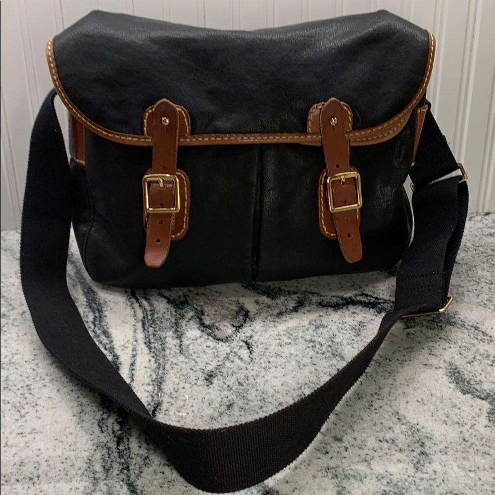 J. McLaughlin Canvas & Leather Bag 🧚🏻‍♂️